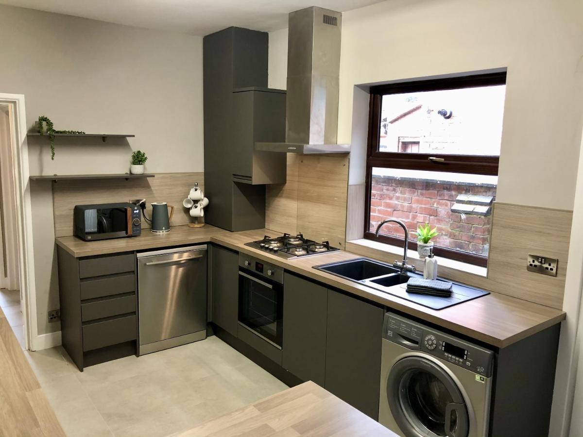 Executive Or Large Family 5-Bed House - Hosted By Hutch Lifestyle Βίλα Κόβεντρι Εξωτερικό φωτογραφία