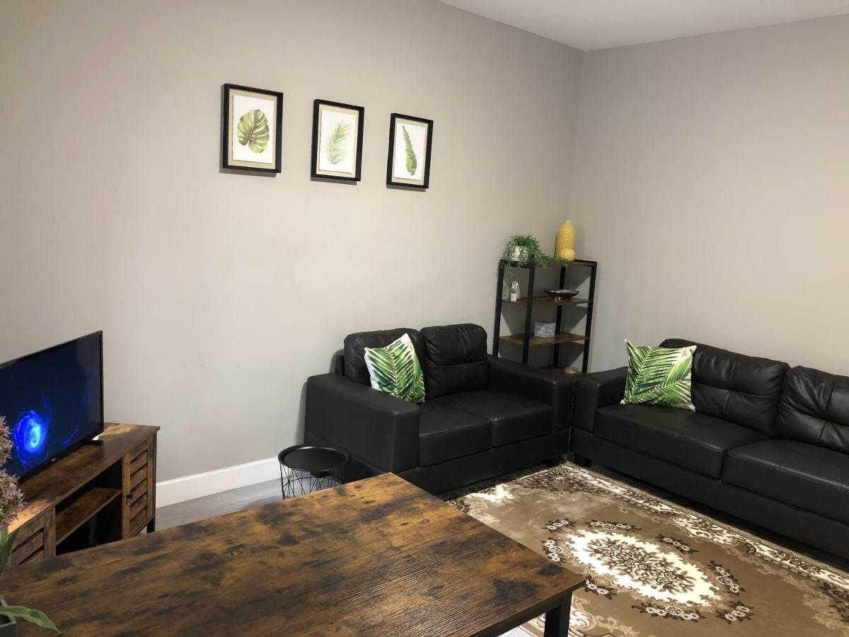 Executive Or Large Family 5-Bed House - Hosted By Hutch Lifestyle Βίλα Κόβεντρι Εξωτερικό φωτογραφία
