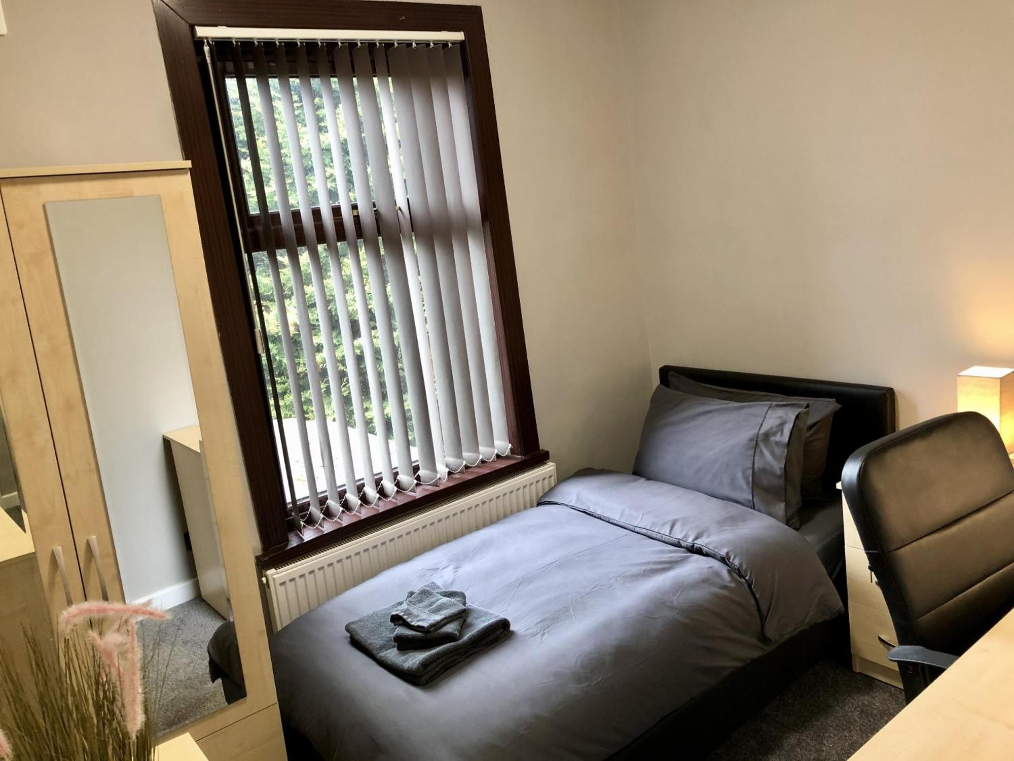 Executive Or Large Family 5-Bed House - Hosted By Hutch Lifestyle Βίλα Κόβεντρι Εξωτερικό φωτογραφία