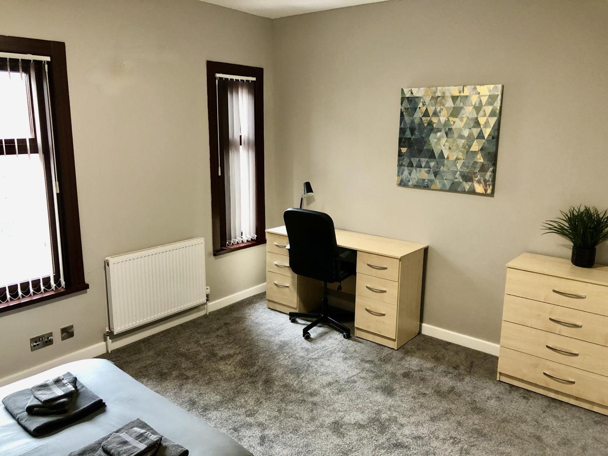 Executive Or Large Family 5-Bed House - Hosted By Hutch Lifestyle Βίλα Κόβεντρι Εξωτερικό φωτογραφία