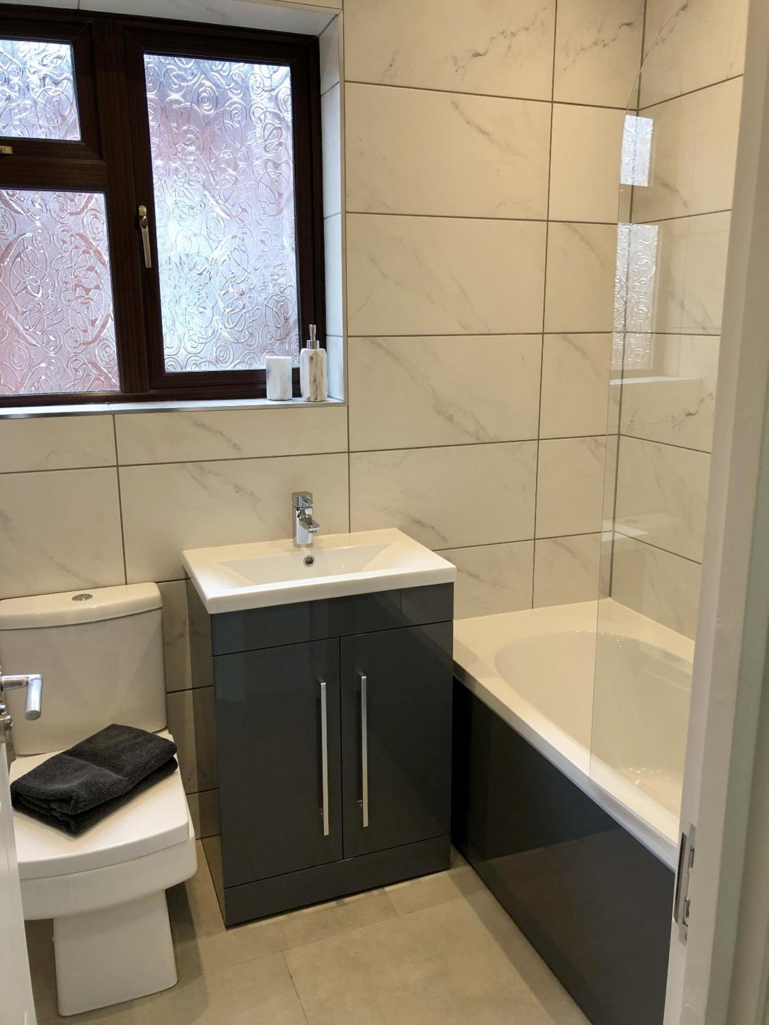 Executive Or Large Family 5-Bed House - Hosted By Hutch Lifestyle Βίλα Κόβεντρι Εξωτερικό φωτογραφία